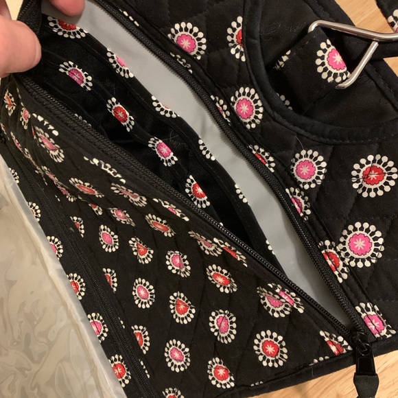 VERA BRADLEY Hanging Organizer Travel Cosmetic Case - Parisian Pom Pom - Picture 6 of 8